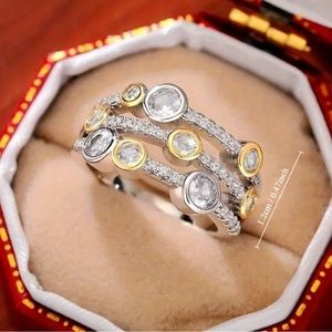 MULTILAYER TWO-TONE ZIRCON RING
